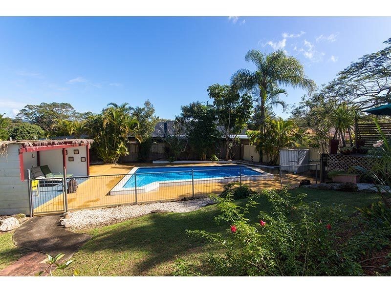 13 Bartlett Avenue, Nerang QLD 4211