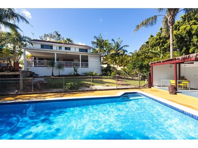 13 Bartlett Avenue, Nerang QLD 4211