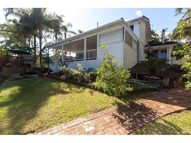 13 Bartlett Avenue, Nerang QLD 4211