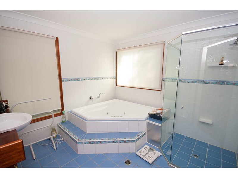 5 Narrabri Court, Gaven QLD 4211