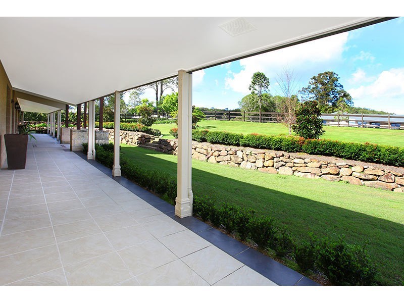 30 Lagoon Park Drive, Maudsland QLD 4210