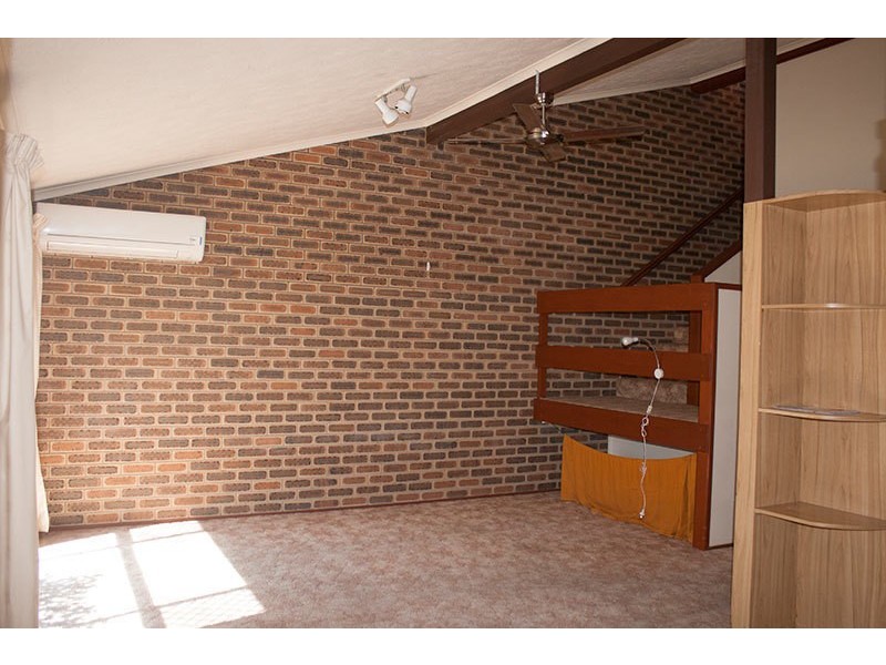 2/77 Price Street, Nerang QLD 4211