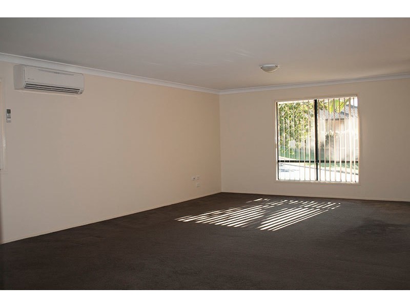 27 Buffalo Crescent, Pacific Pines QLD 4211