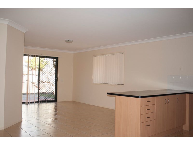 27 Buffalo Crescent, Pacific Pines QLD 4211