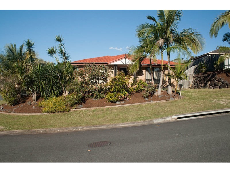 27 Buffalo Crescent, Pacific Pines QLD 4211