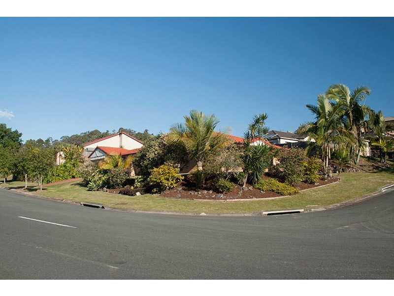 27 Buffalo Crescent, Pacific Pines QLD 4211