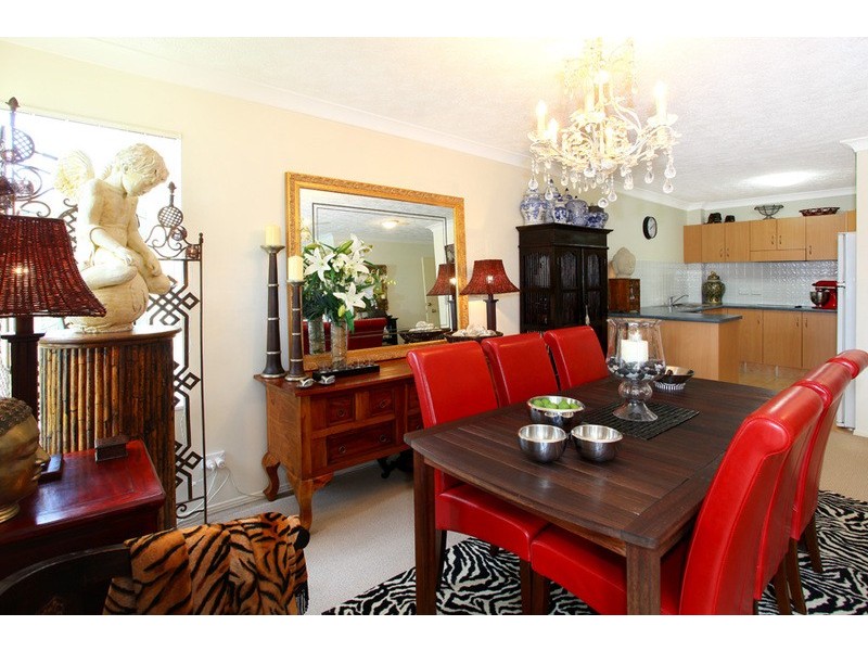 4/12 Oleander Avenue, Biggera Waters QLD 4216