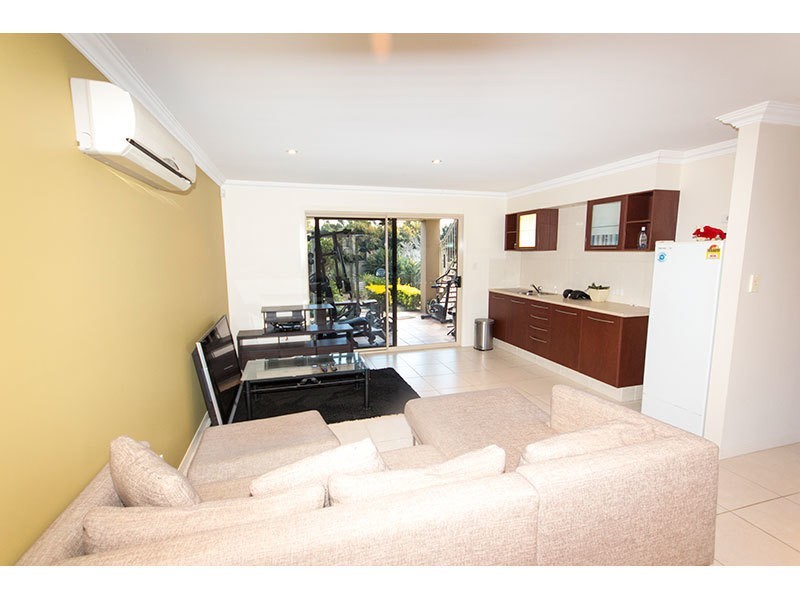 12 Ridgeline Way, Highland Park QLD 4211