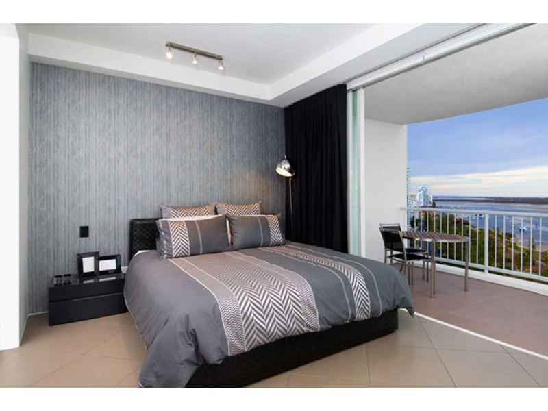 1303/182 Marine Parade, Labrador QLD 4215