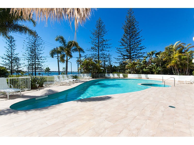 1303/182 Marine Parade, Labrador QLD 4215