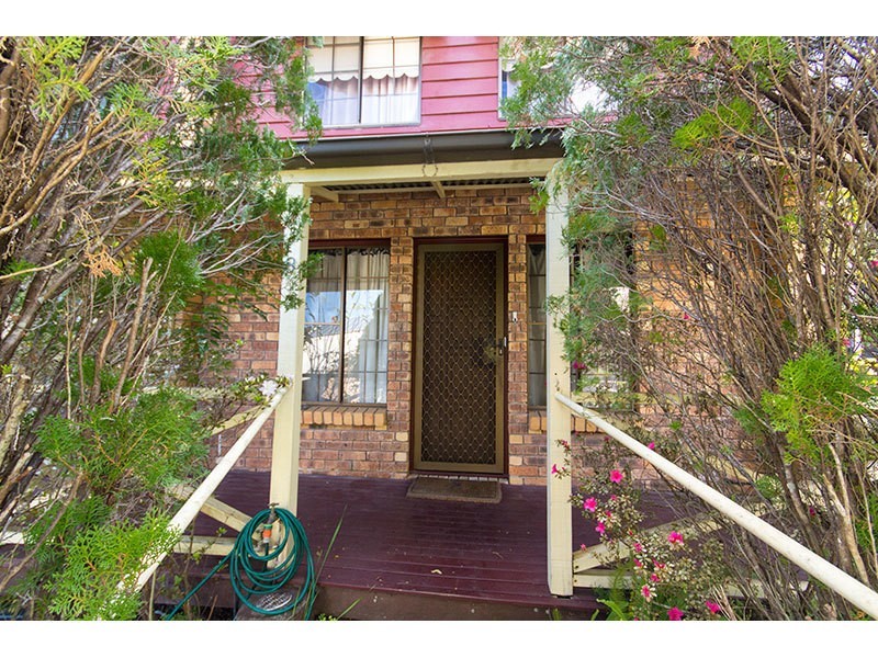 8/8 Mylor Street, Nerang QLD 4211