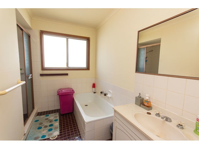 56 Nerang Broadbeach Road, Nerang QLD 4211