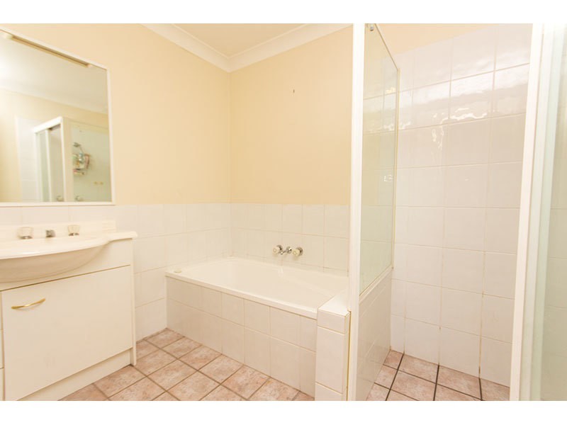 2/266 Napper Road, Parkwood QLD 4214