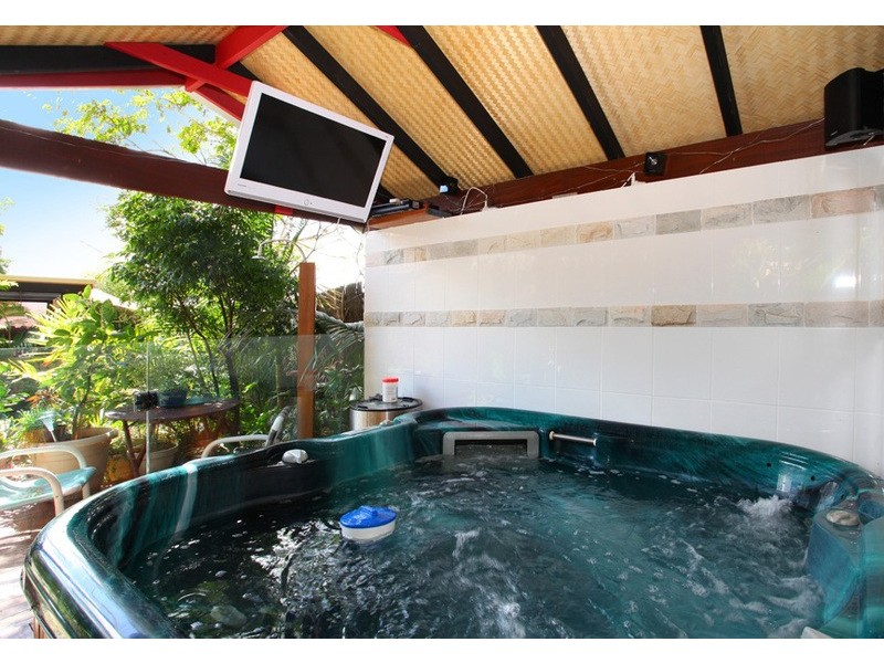 3/8 Ogilvie Crescent, Nerang QLD 4211