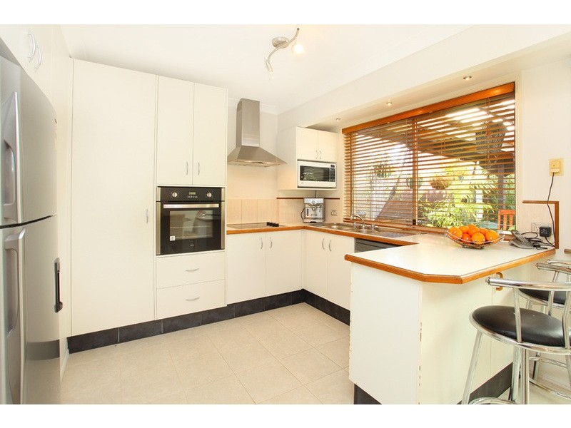 3/8 Ogilvie Crescent, Nerang QLD 4211