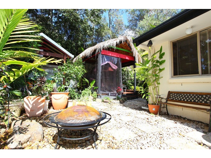 3/8 Ogilvie Crescent, Nerang QLD 4211