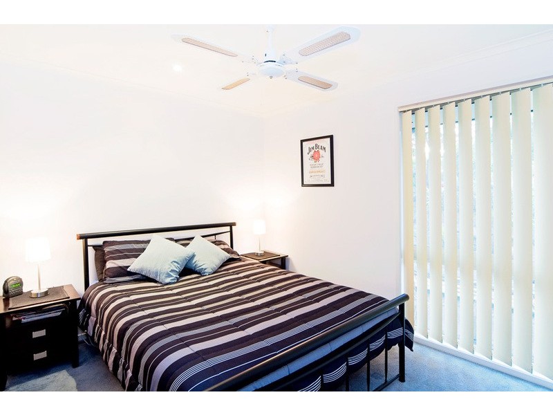 6 Armstrong Way, Highland Park QLD 4211