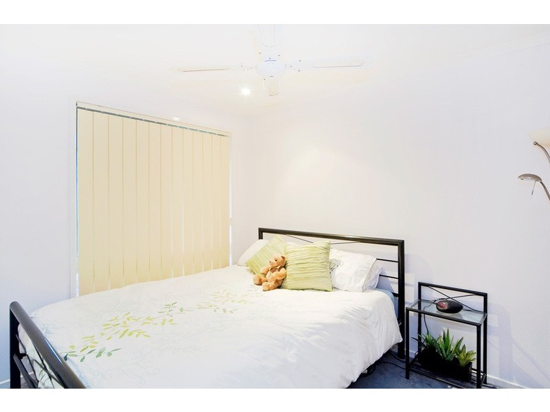 6 Armstrong Way, Highland Park QLD 4211