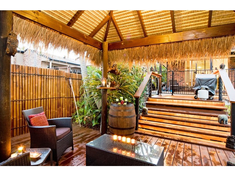 6 Armstrong Way, Highland Park QLD 4211