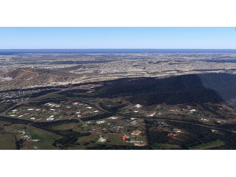 33 Lagoon Park Drive, Maudsland QLD 4210