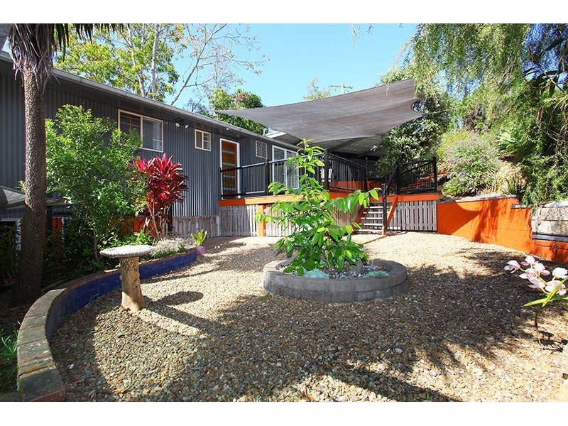 27 North Road, Lower Beechmont QLD 4211