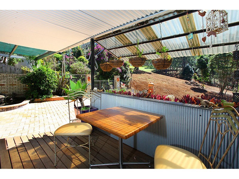 27 North Road, Lower Beechmont QLD 4211