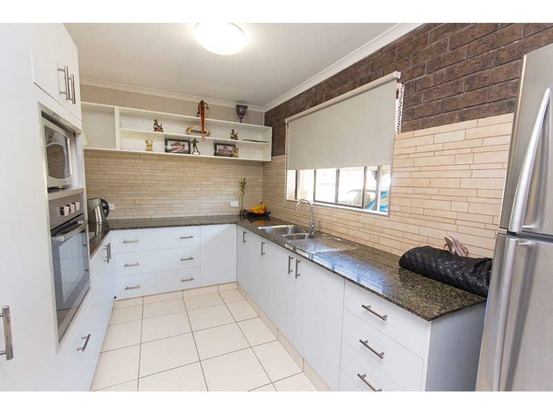 12 The Avenue, Nerang QLD 4211