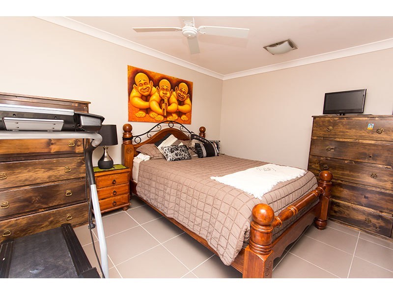 12 The Avenue, Nerang QLD 4211