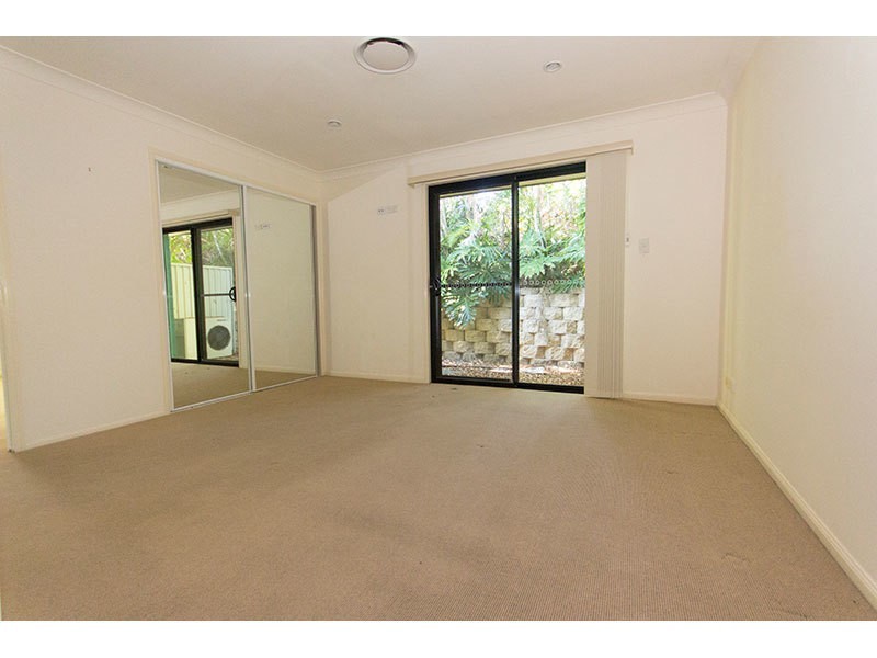 31/2 Ridgeline Way, Highland Park QLD 4211
