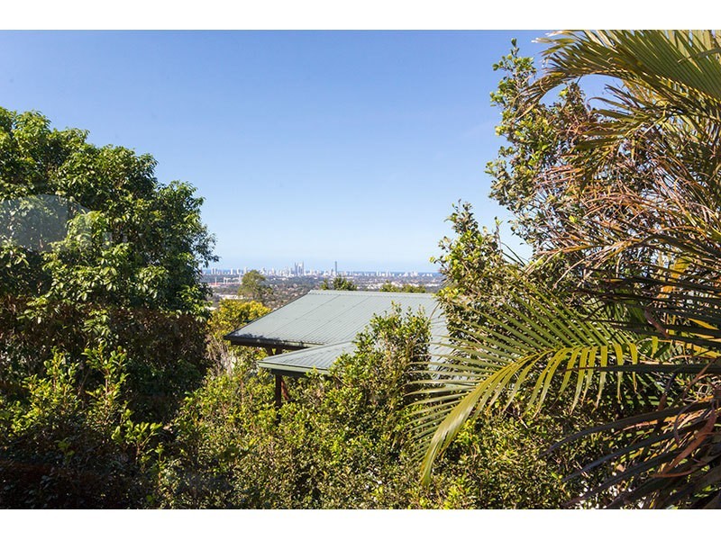 31/2 Ridgeline Way, Highland Park QLD 4211
