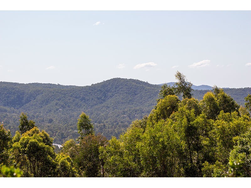 31/2 Ridgeline Way, Highland Park QLD 4211