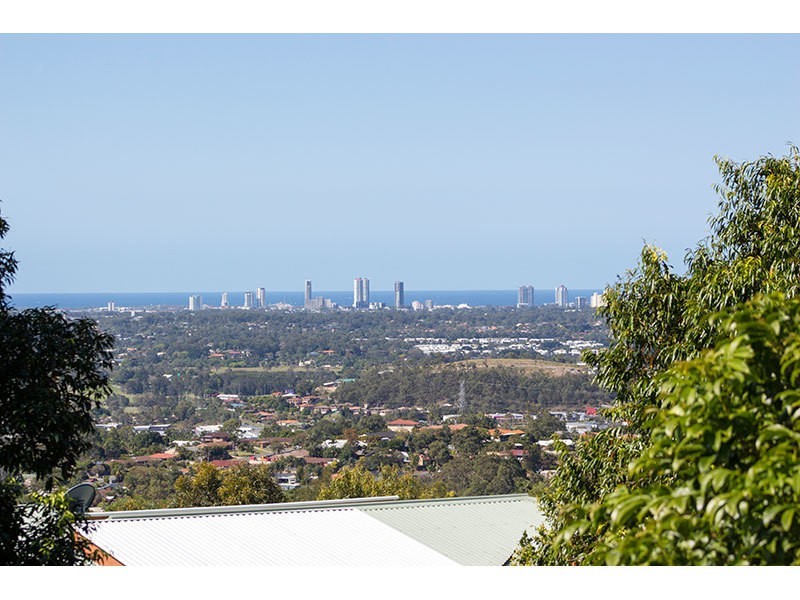 31/2 Ridgeline Way, Highland Park QLD 4211