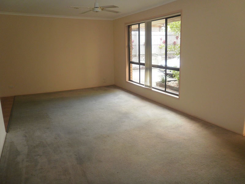 8 Tiley Court, Highland Park QLD 4211
