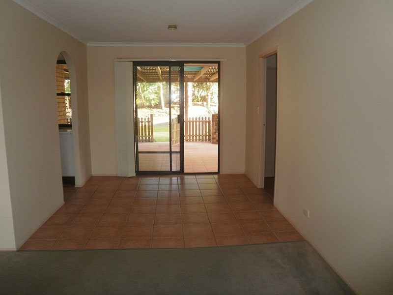 8 Tiley Court, Highland Park QLD 4211
