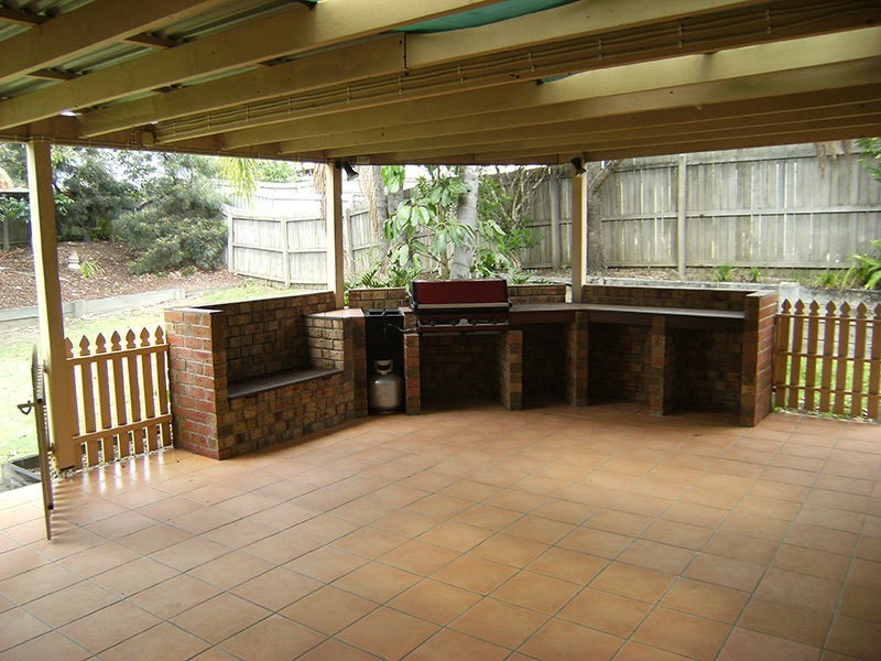 8 Tiley Court, Highland Park QLD 4211