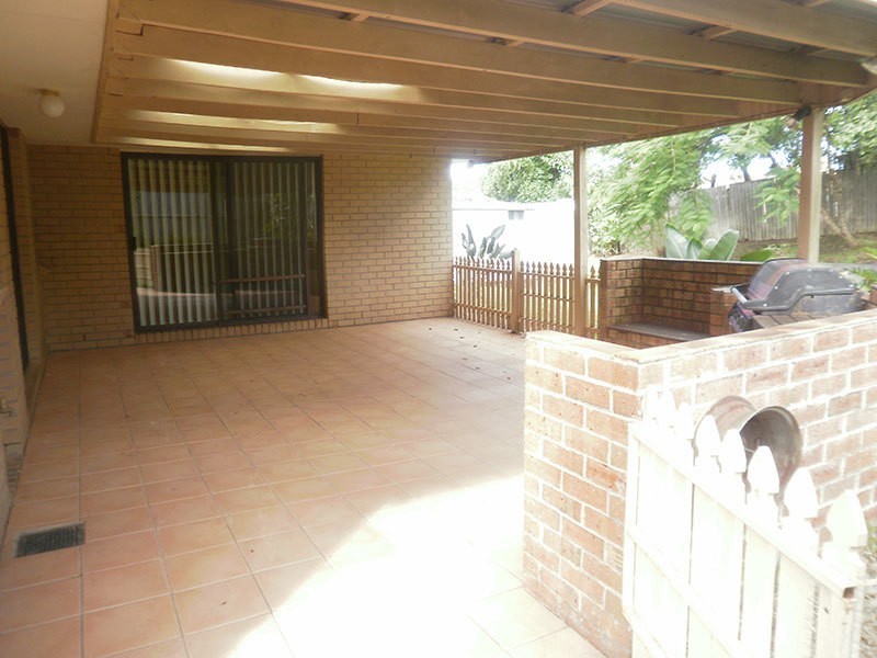 8 Tiley Court, Highland Park QLD 4211