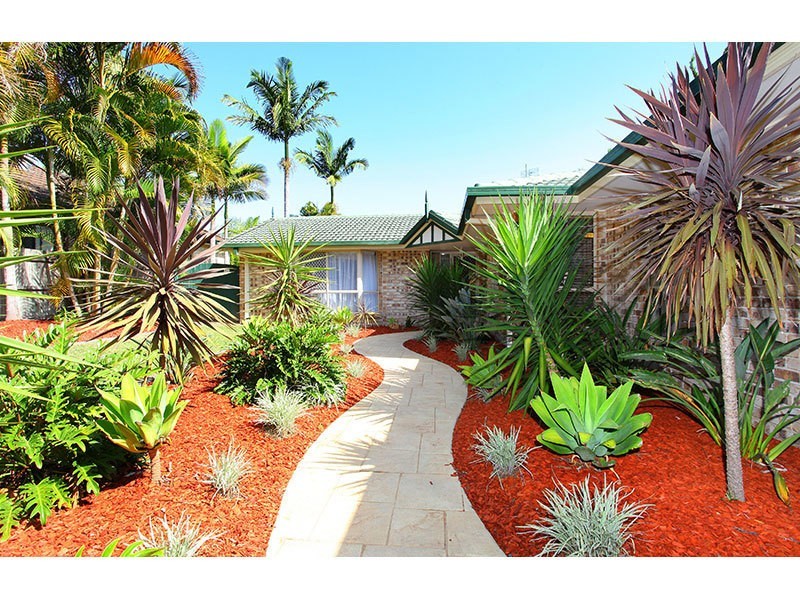 128 Michigan Drive, Oxenford QLD 4210