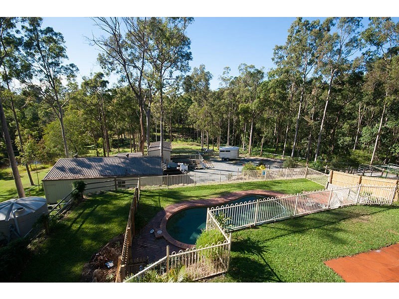 5 Narrabri Court, Gaven QLD 4211