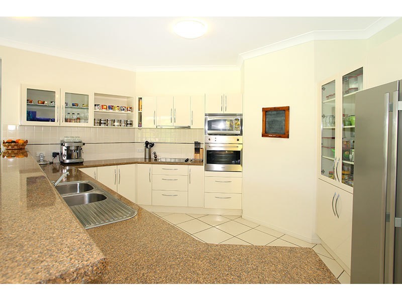 46 Pasture Place, Mount Nathan QLD 4211