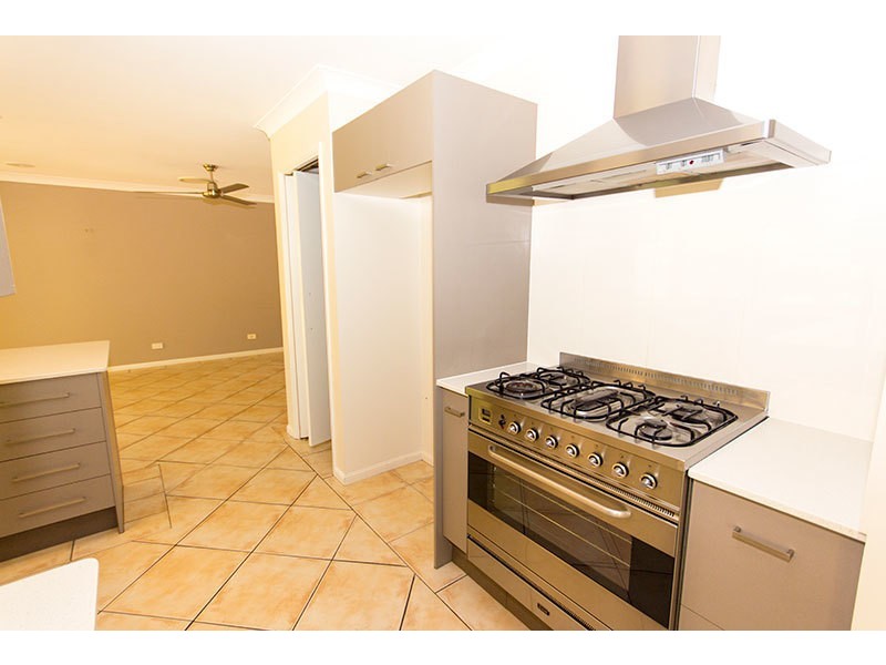 31 Merloo Drive, Nerang QLD 4211