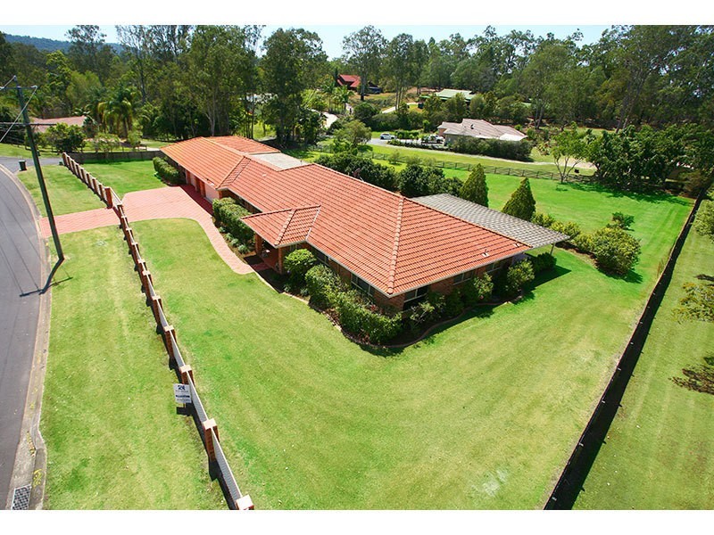 5 Birdlife Court, Nerang QLD 4211