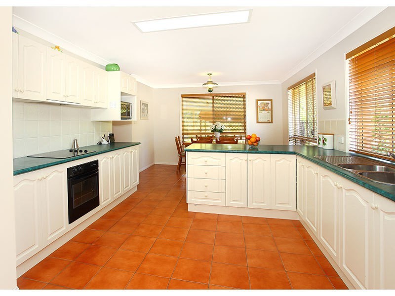 5 Birdlife Court, Nerang QLD 4211