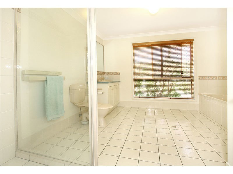 5 Birdlife Court, Nerang QLD 4211