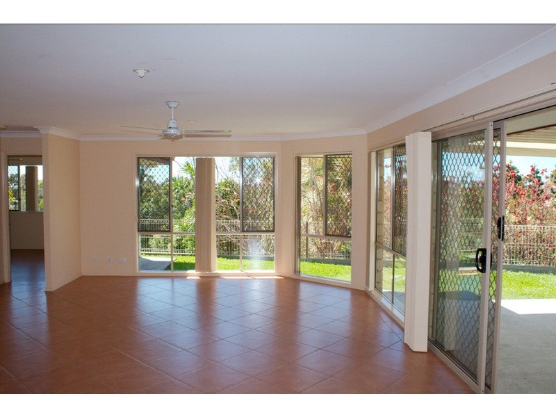 25 Armstrong Way, Highland Park QLD 4211