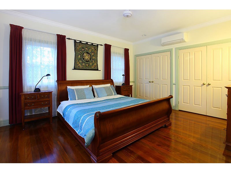 24 Hammond Drive, Gaven QLD 4211