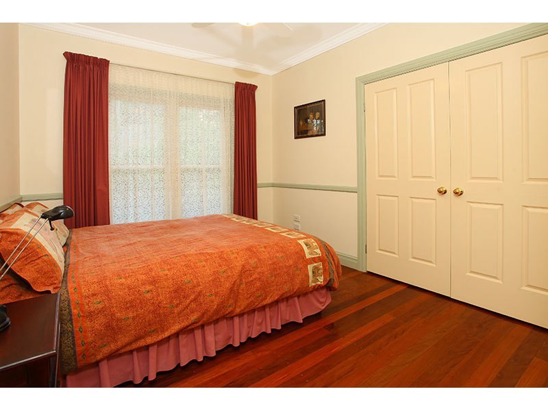 24 Hammond Drive, Gaven QLD 4211