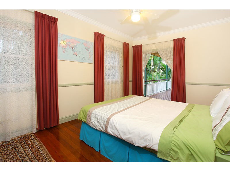 24 Hammond Drive, Gaven QLD 4211