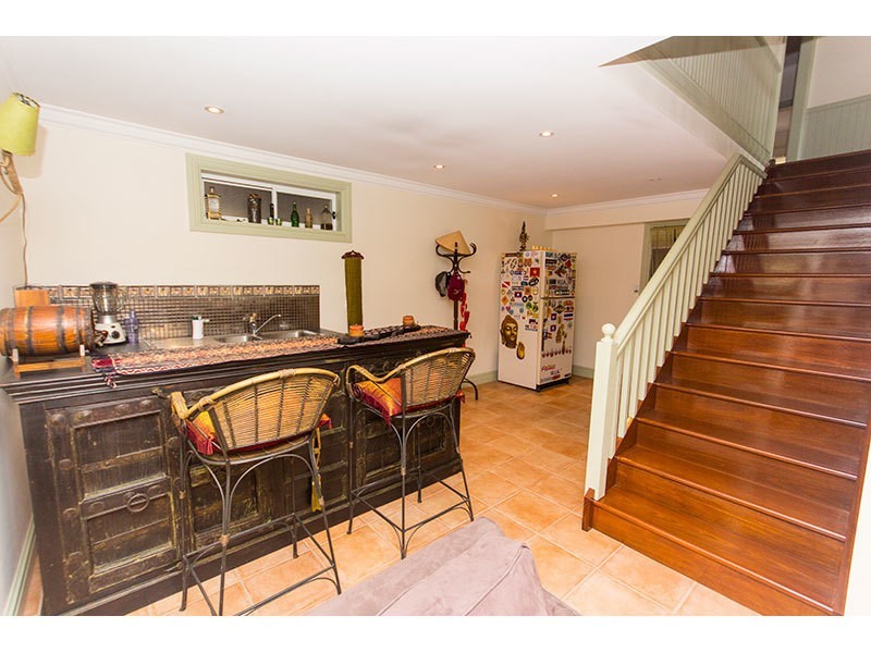 24 Hammond Drive, Gaven QLD 4211