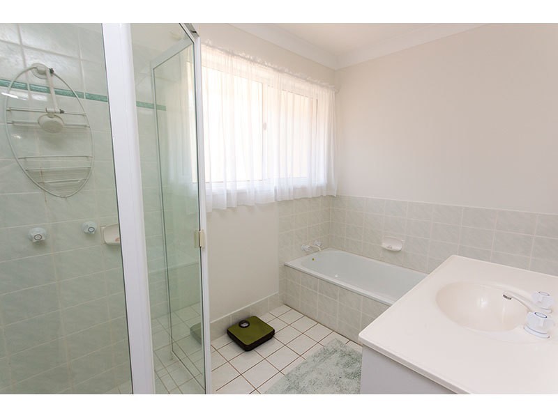 27 Riverpark Drive, Nerang QLD 4211