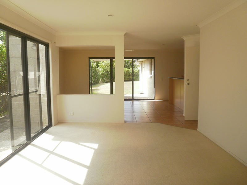 6 Matai Crescent, Nerang QLD 4211